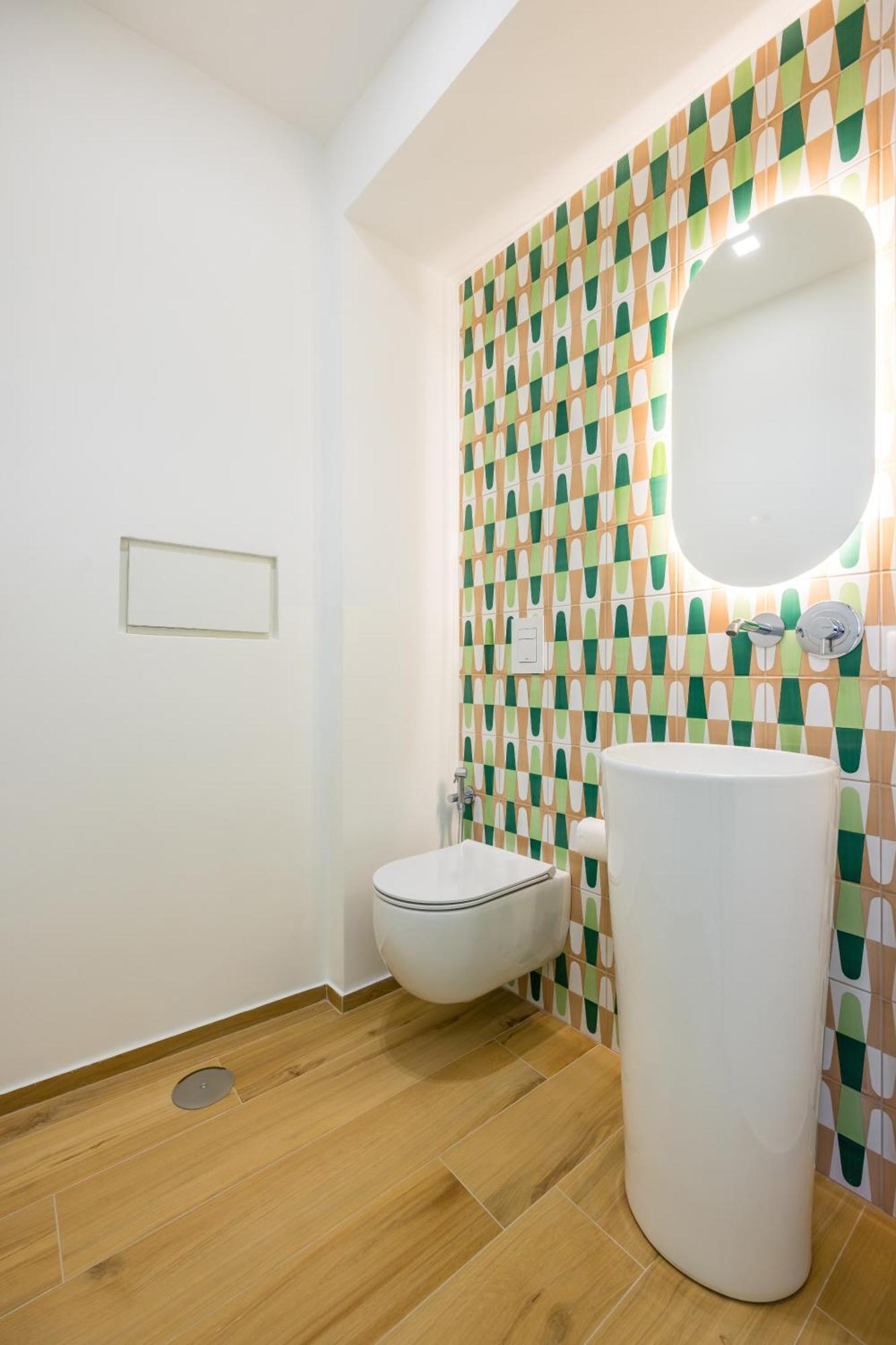 Apartment At Twenty-one - New Exclusive Panoramic Views!