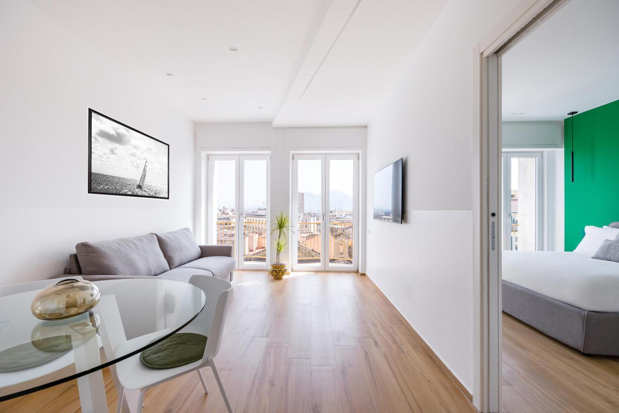 At Twenty-one - New Exclusive Panoramic Views!