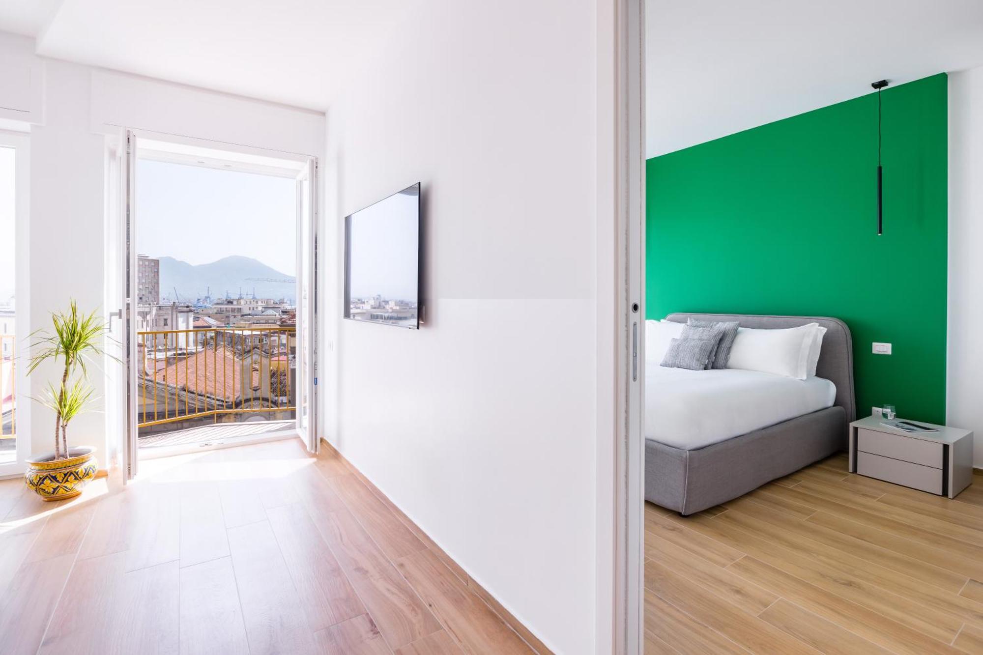 Apartment At Twenty-one - New Exclusive Panoramic Views!