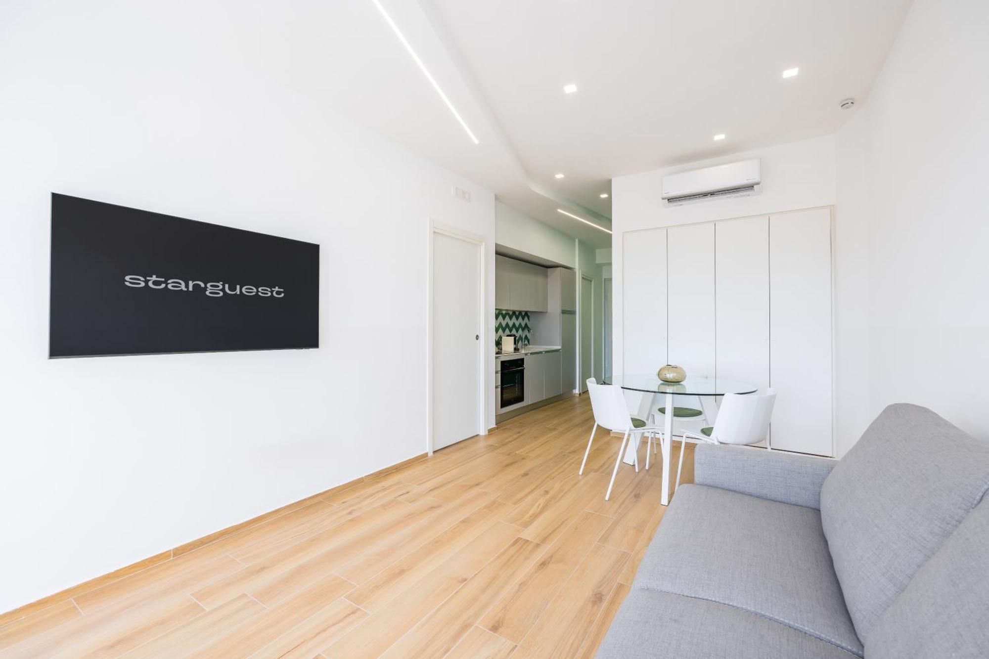 At Twenty-one - New Exclusive Panoramic Views! *