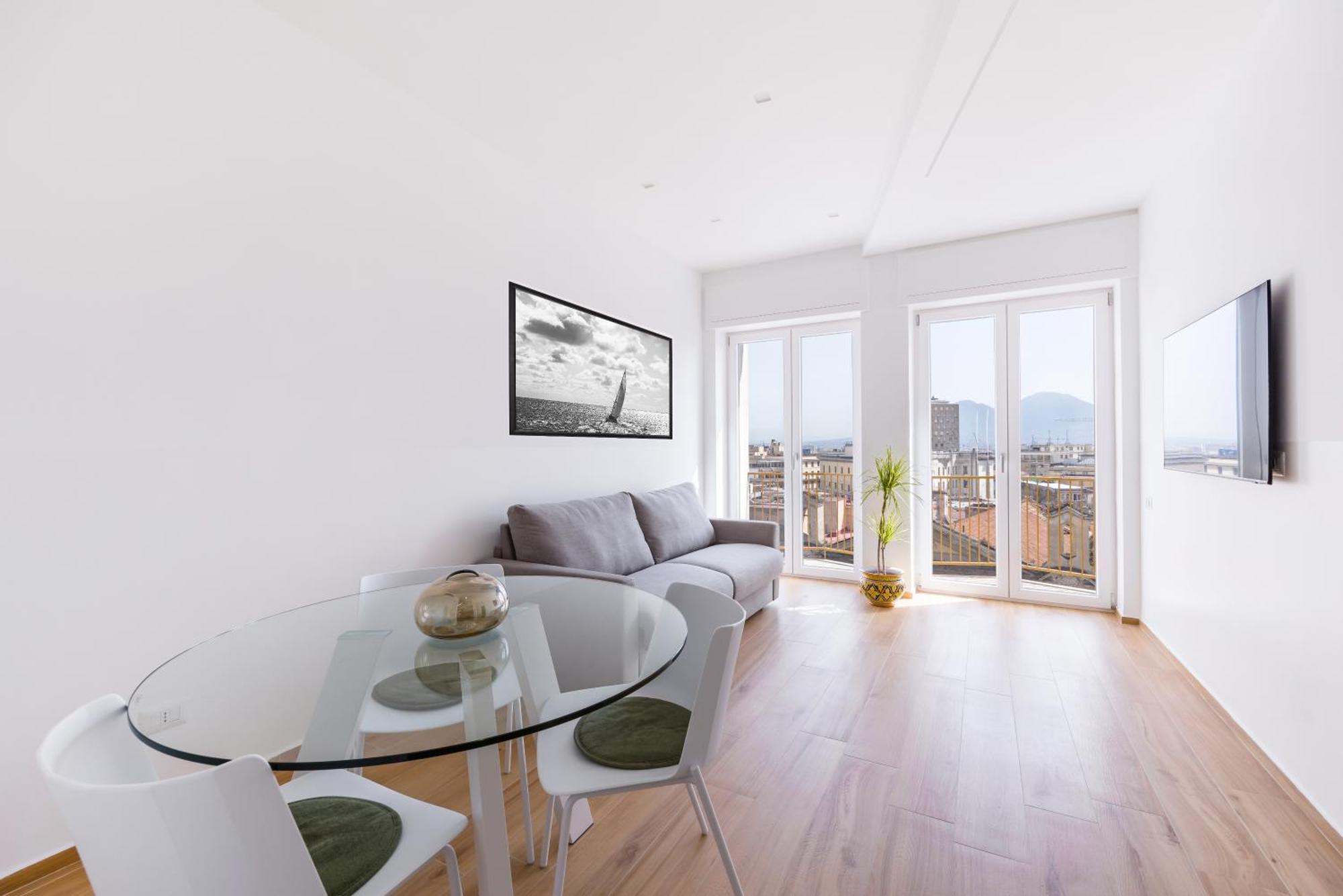 At Twenty-one - New Exclusive Panoramic Views! Apartment *